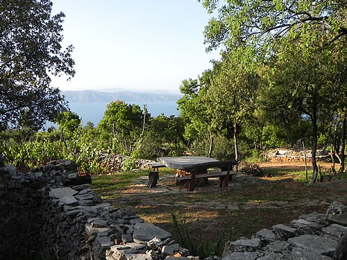 Konoba Humac outdoor table