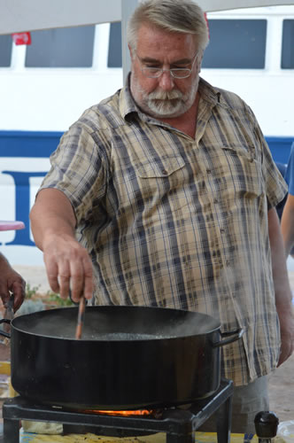 Cooking gnocchi with prawns