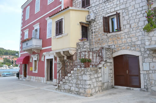 A lovely square in Stari Grad