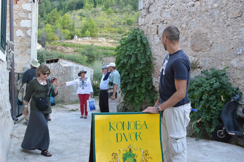 Dinnertime! Back we go into Pitve