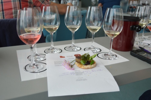 Fjaka wine and food pairing