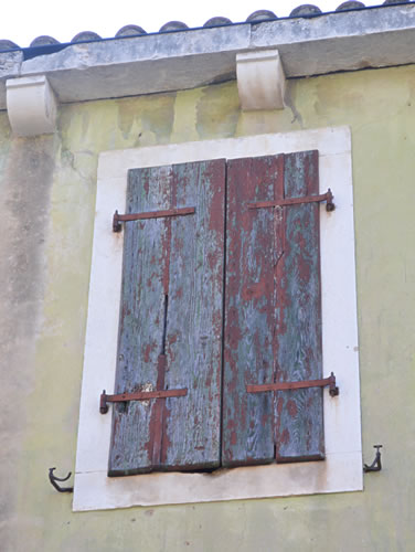 Old shutters in Vrisnik