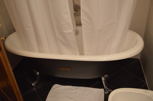 Gorgeous cast-iron tub