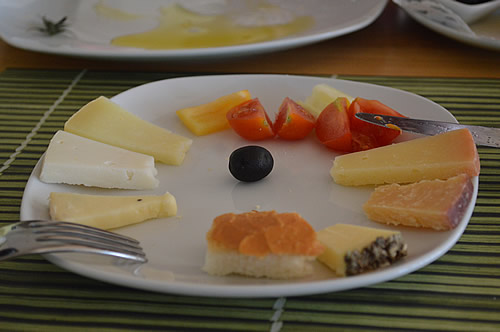 Cheese tasting plate