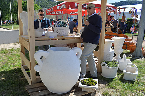 Stone olive jar - I want one!