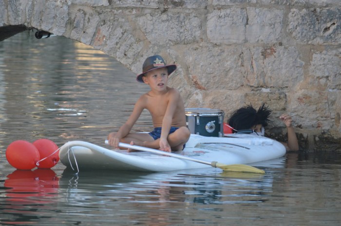 Mad rockers waiting to start