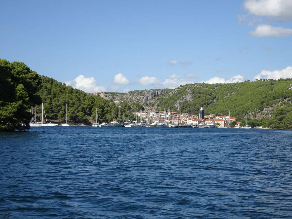 Arriving in Skradin